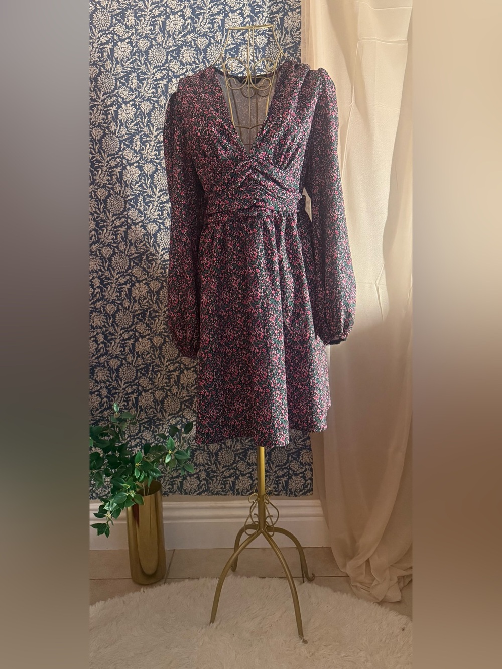 SHEIN Forest Green Floral Long-Sleeve V-Neck Dress | Large